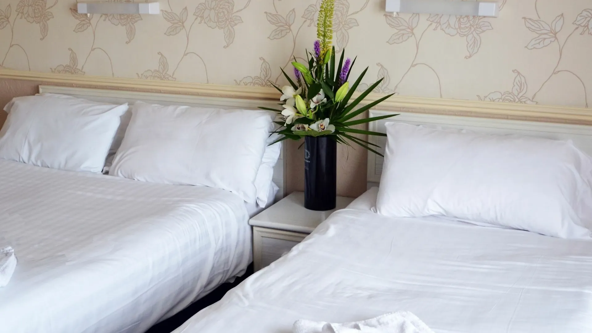 Lyndene Hotel Blackpool 3*,