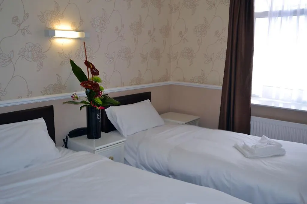 Lyndene Hotel Blackpool